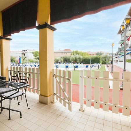 טוסקולנו מדרנו Giardino Dei Colori 111 Residence Pool&Fitness מראה חיצוני תמונה